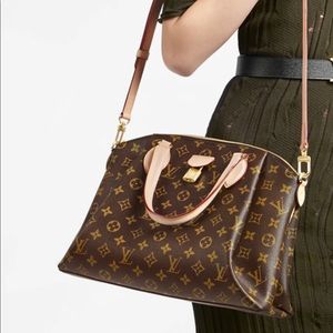 Authentic Louis Vuitton Rivoli MM handbag.